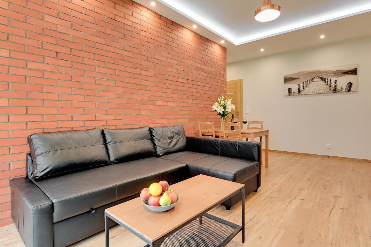 Central Apartment - Free Private Parking Gdansk Exterior photo